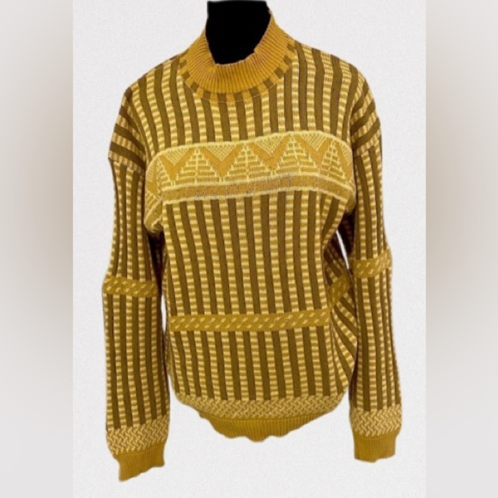 MATINIQUE long sleeved mock neck men’s  yellow cotton sweater Size Medium